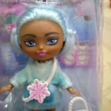 малышка Кукла Barbie Extra Fly Mini Minis зимняя