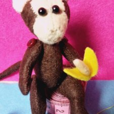 Озорная обезьянка