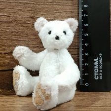 Белый мишутка