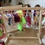 Вешалка для одежды с плечиками