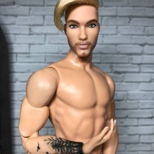 Гибрид Шон лукс на теле супермена