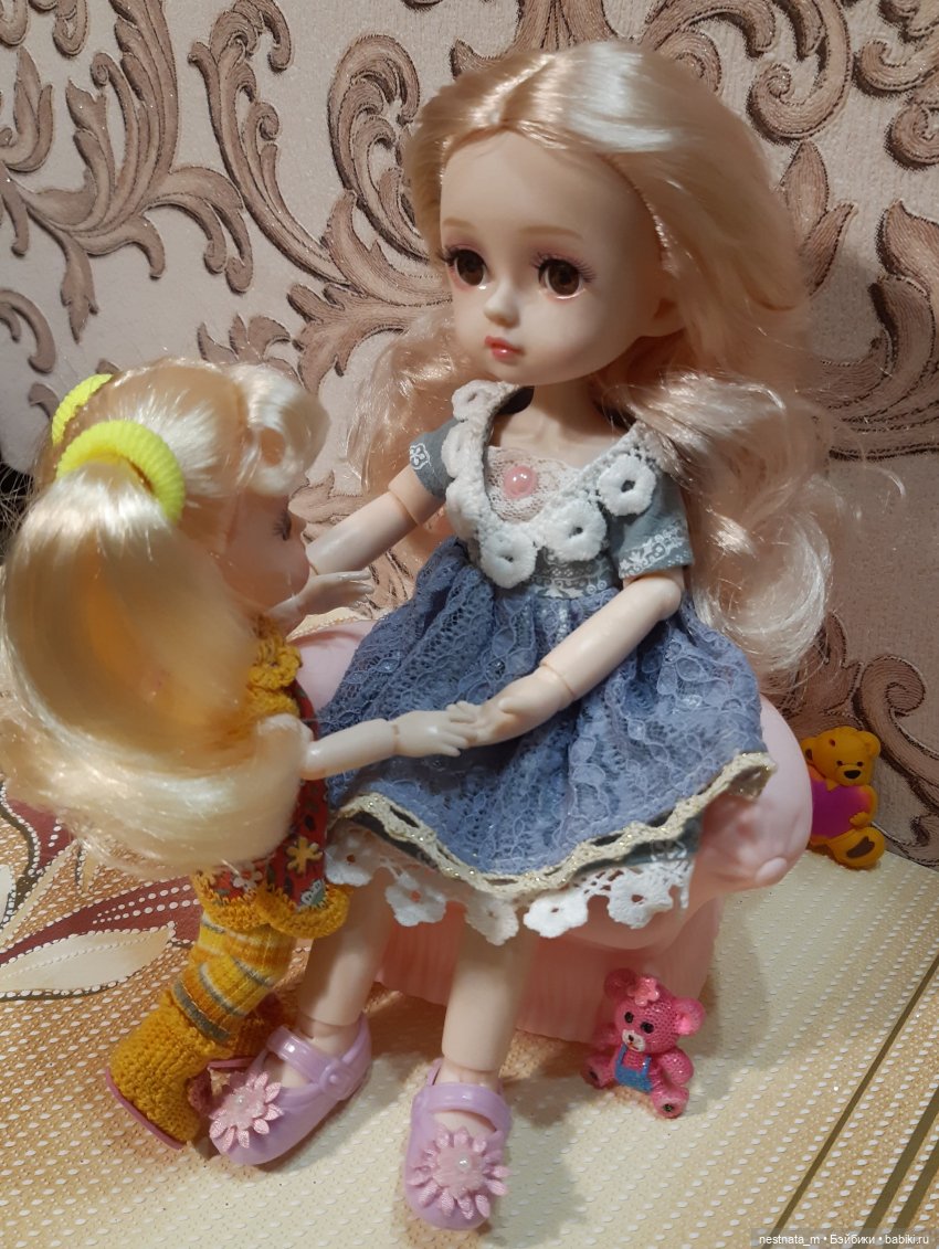 Встреча младшеньких со старшими сестрёнками