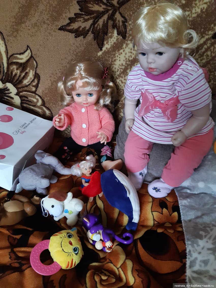Пакет с подарками — Российские куклы Весна