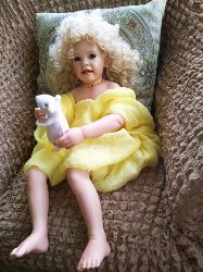 у меня она в фарфоре.