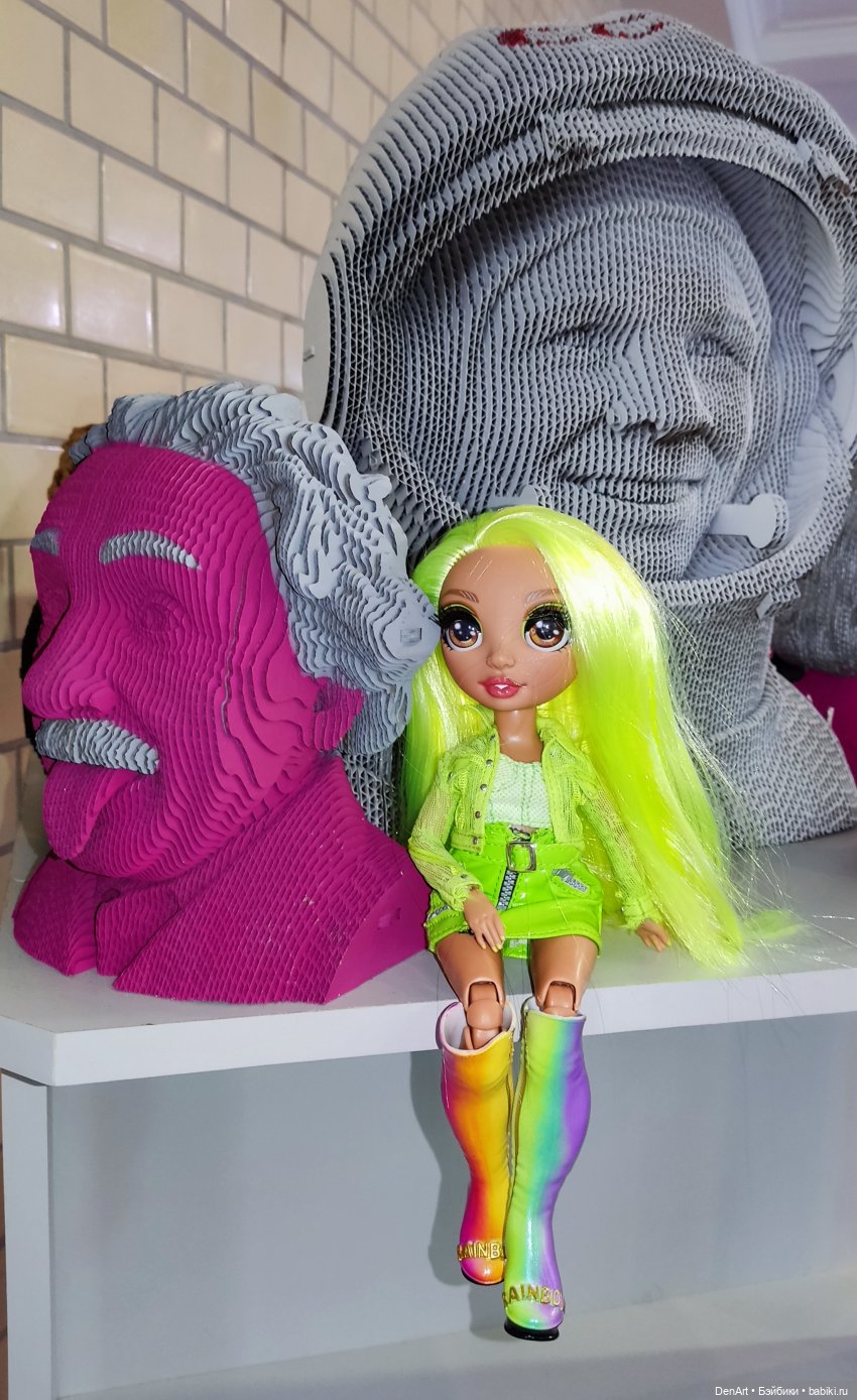 Зимний Питер с Кармой — Куклы Rainbow High (Рейнбоу Хай