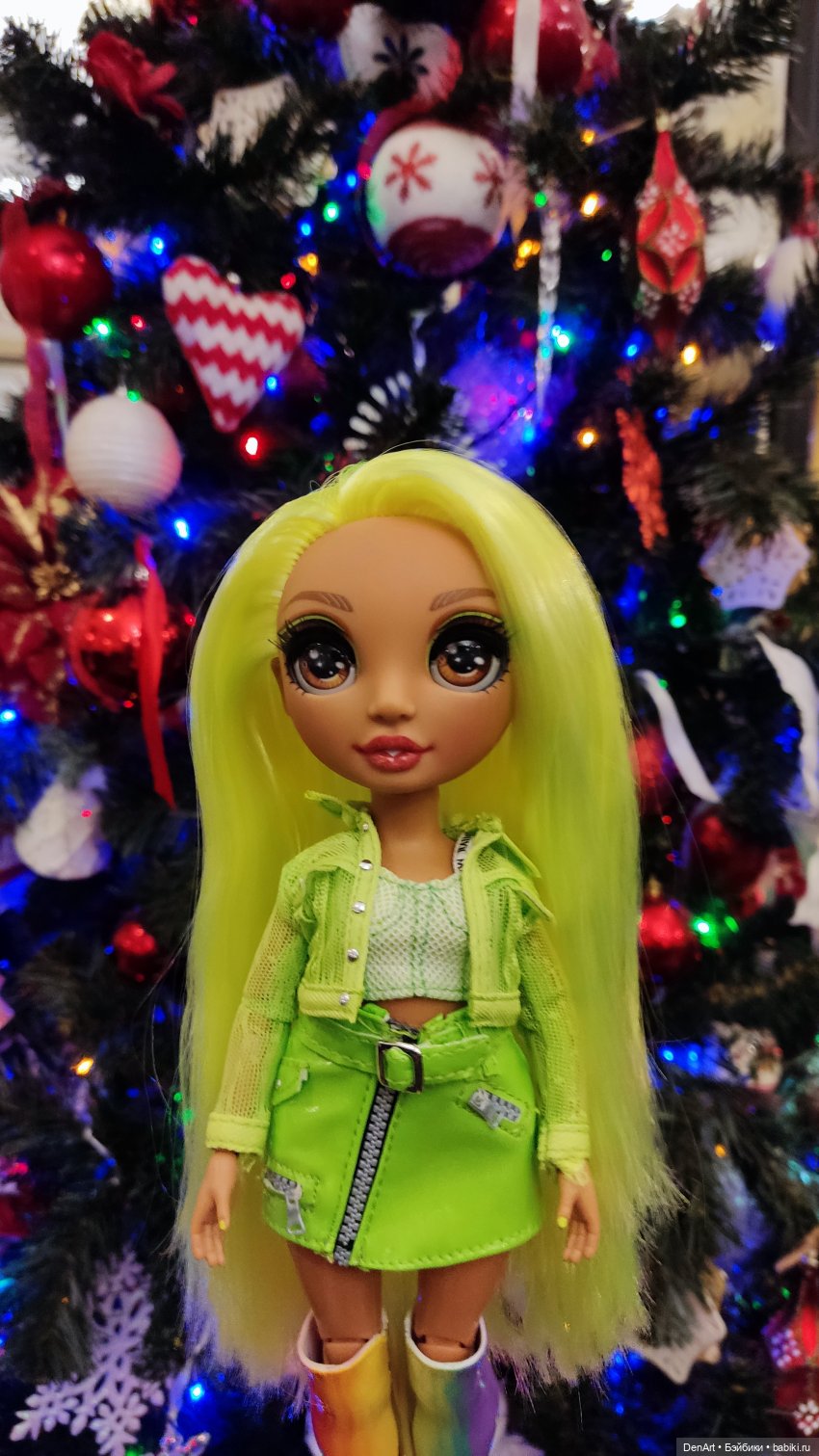 Зимний Питер с Кармой — Куклы Rainbow High (Рейнбоу Хай