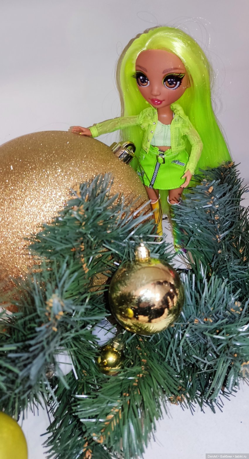 Зимний Питер с Кармой — Куклы Rainbow High (Рейнбоу Хай