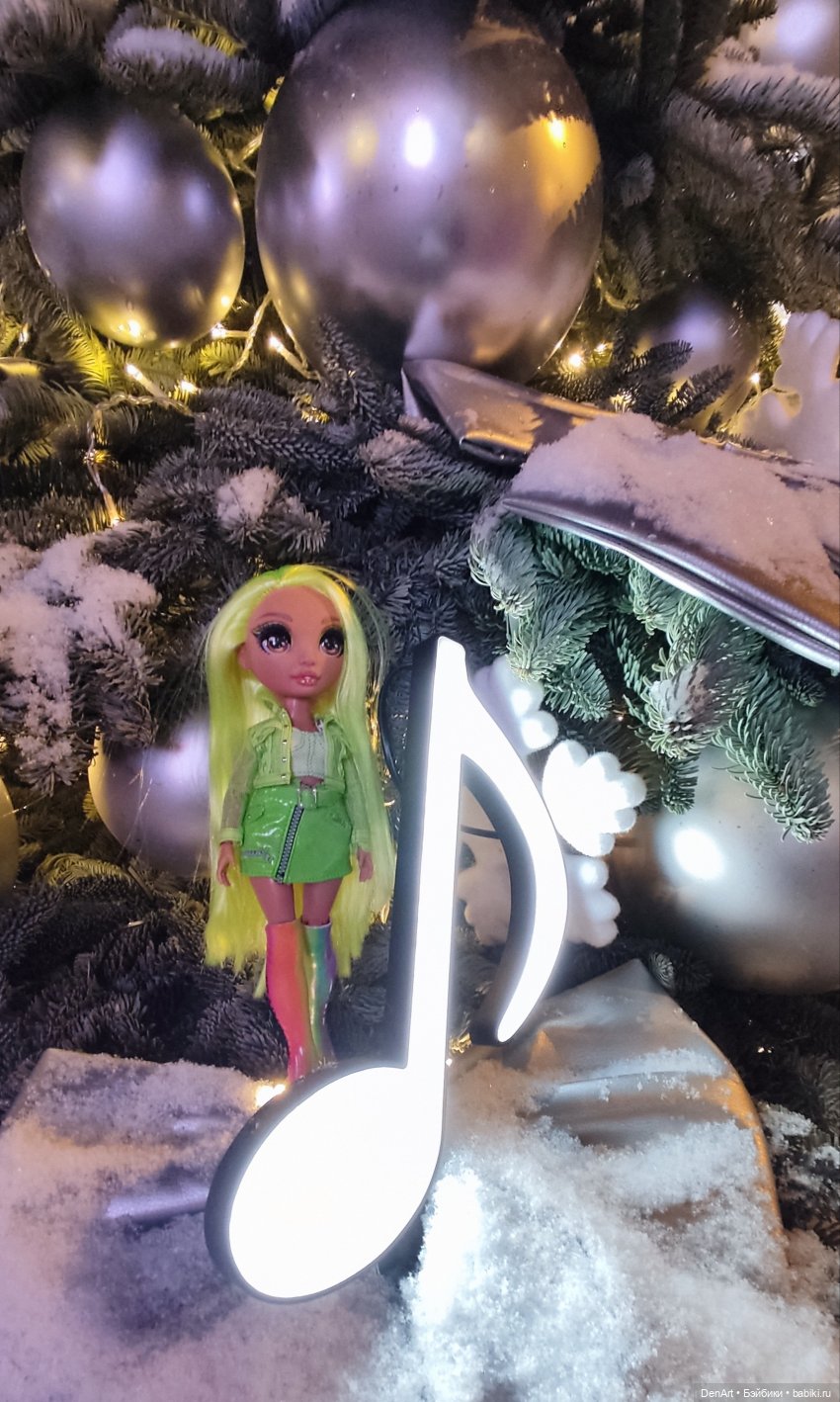 Зимний Питер с Кармой — Куклы Rainbow High (Рейнбоу Хай