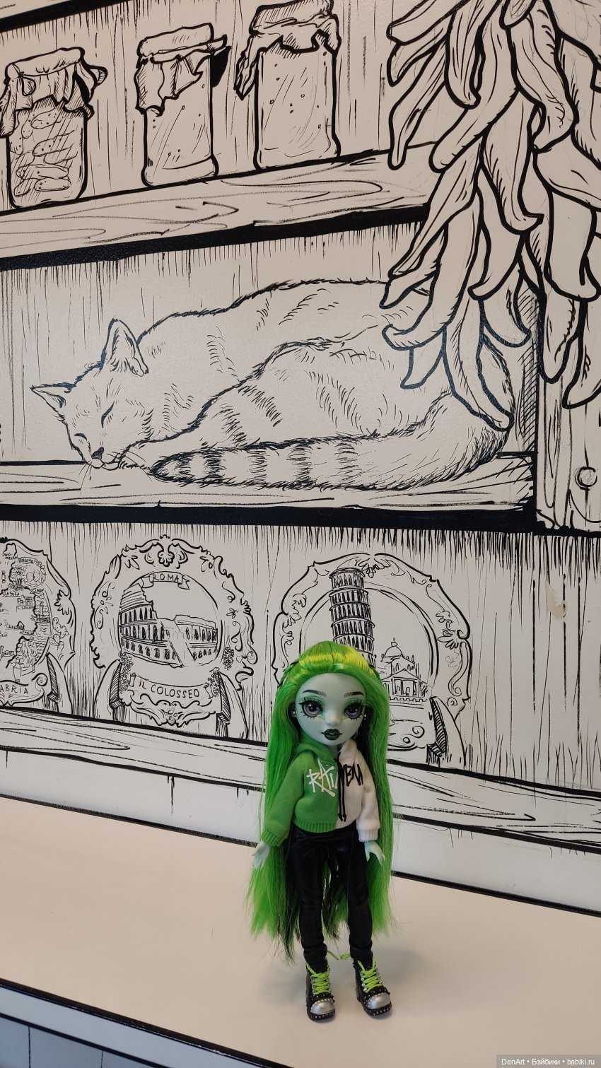 Харли в чёрно-белом кафе — Куклы Rainbow High (Рейнбоу Хай (фото 10)