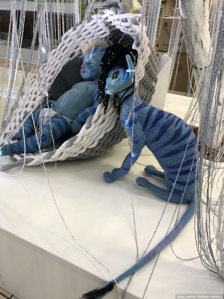 Неземное чудо в новогодней инсталляции (фото 10)