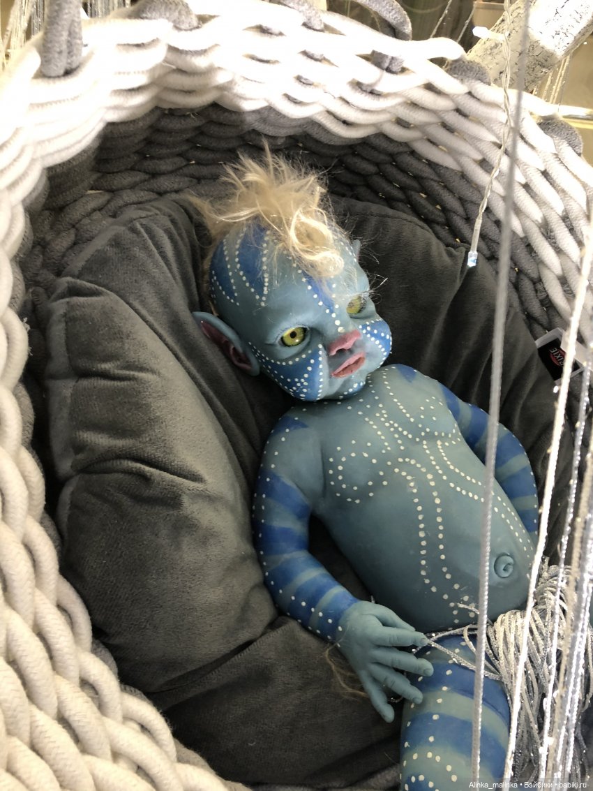 Неземное чудо в новогодней инсталляции (фото 4)