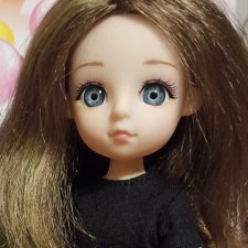 Блондинка, брюнетка, шатенка - такая разная девочка