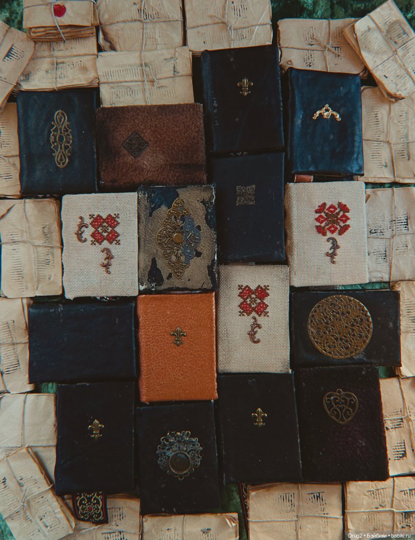 Создание книг — Авторские украшения и аксессуары для кукол: фото