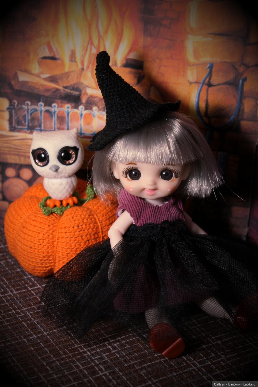 Одна шляпа и много ведьмочек