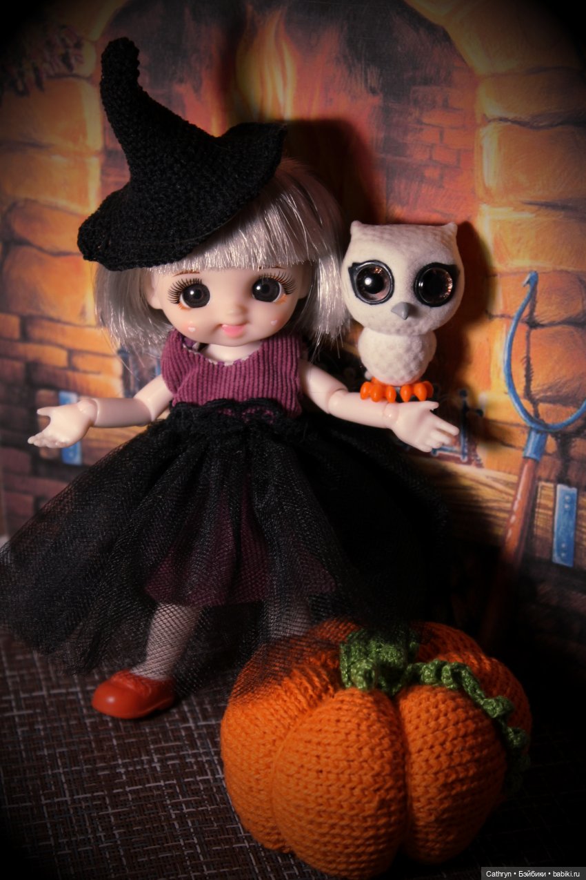 Одна шляпа и много ведьмочек