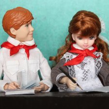 За одною партою я с тобой сижу