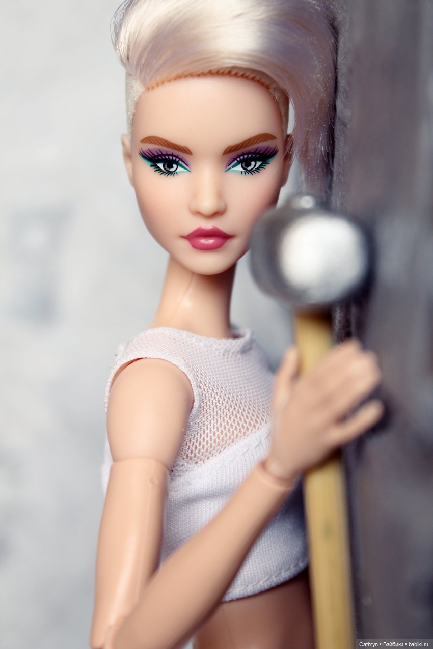 Музфест 2023: Miley Cyrus, Wrecking ball (фото 4)