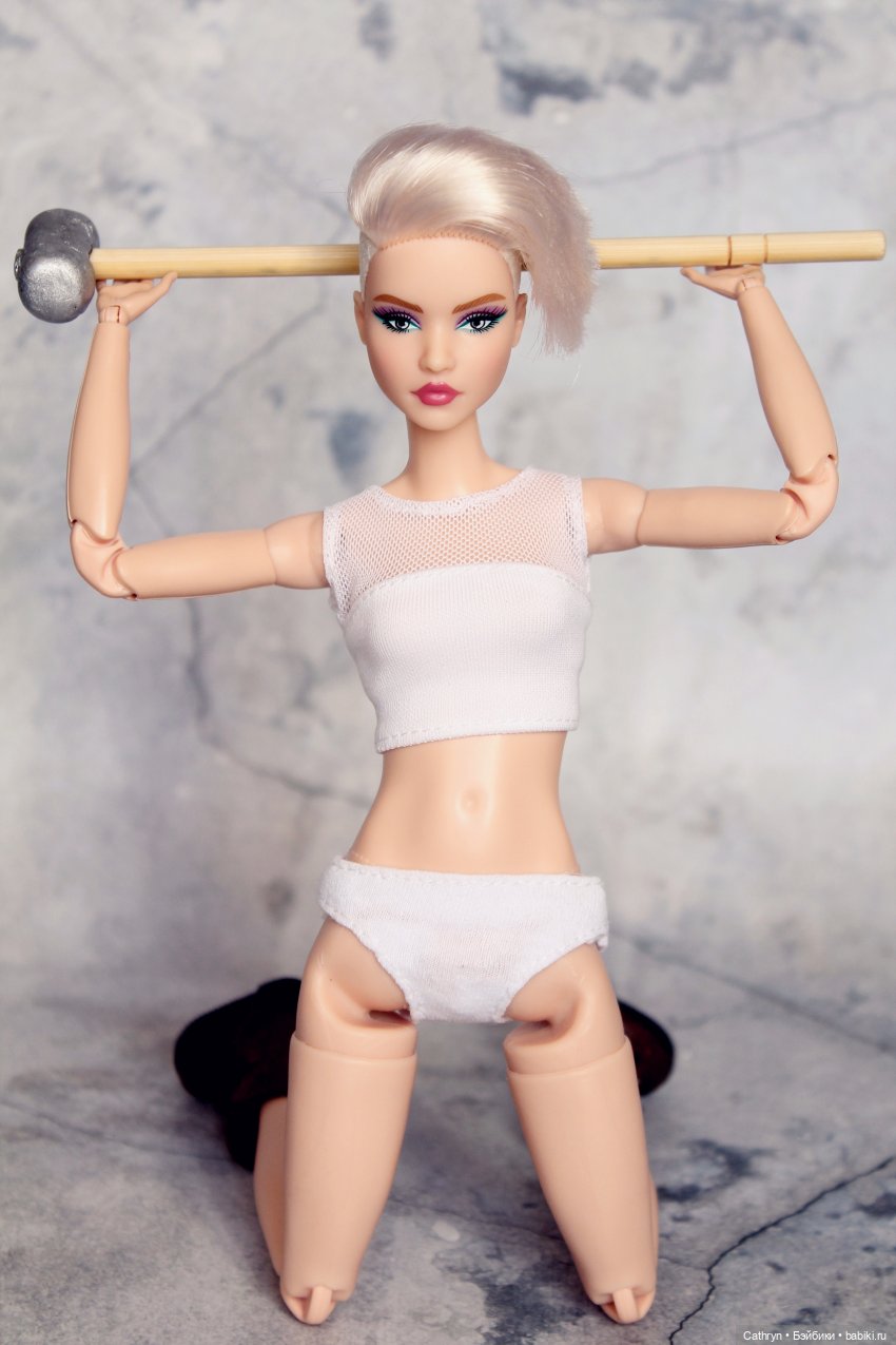 Музфест 2023: Miley Cyrus, Wrecking ball (фото 7)