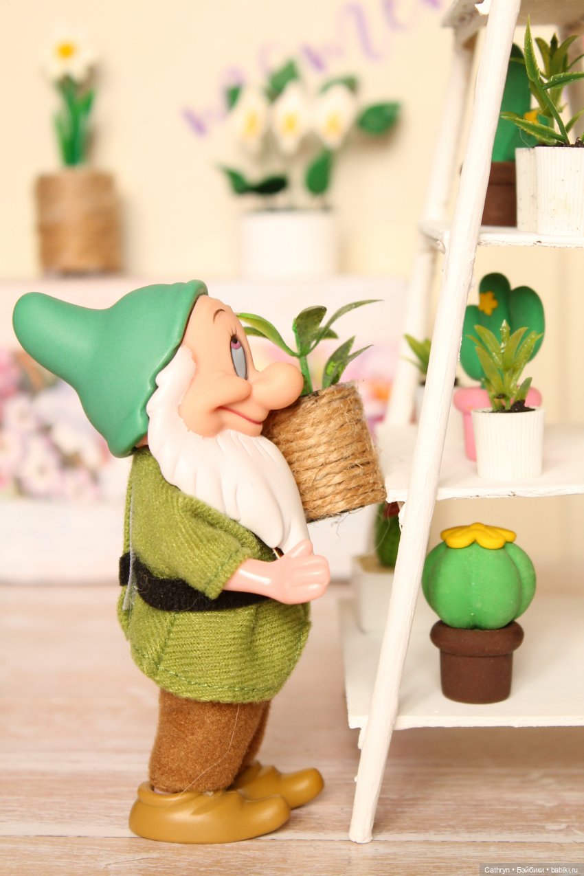 Цветочный магазин Снежки — Куклы Disney Animators и Принцессы Диснея: Disney Store (фото 6)