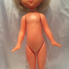 Подскажите как зовут девочку