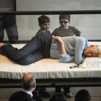 Перформанс Тильды Суинтон «The Maybe»