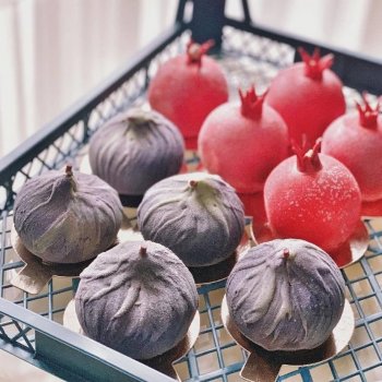 Пирожные в виде сочных фруктов от _em_cakes_