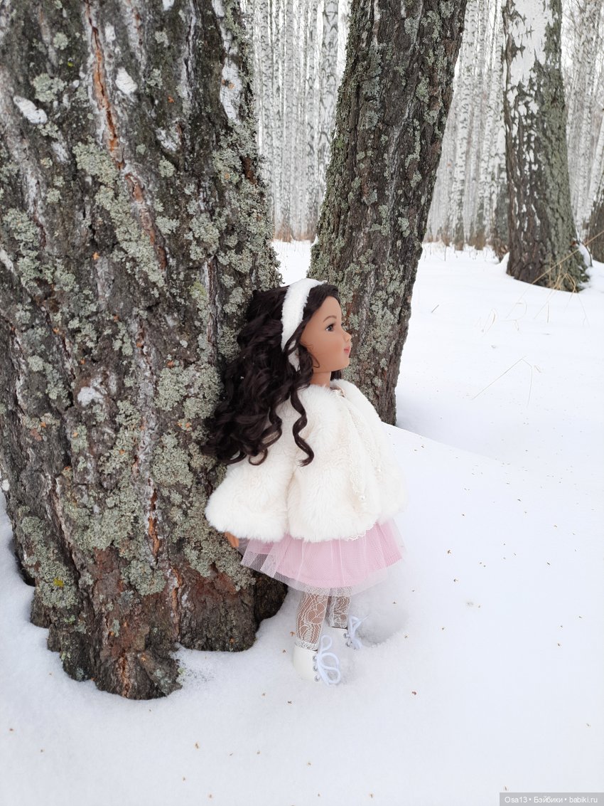 Прогулка Кайлы в зимнем лесу (фото 4)