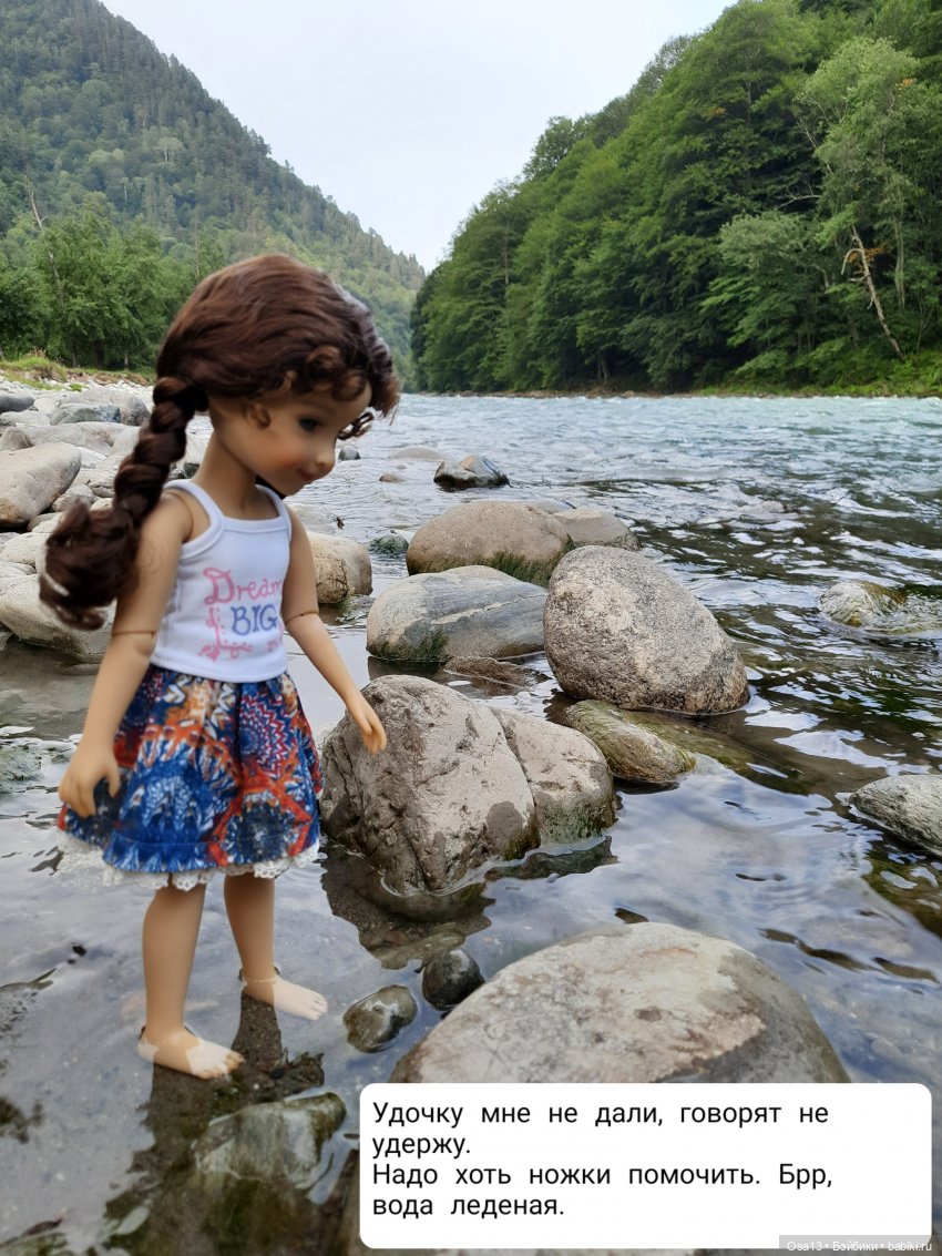 Путешественница — Куклы Ruby Red (Руби Ред) Fashion Friends: Siblies (фото 9)