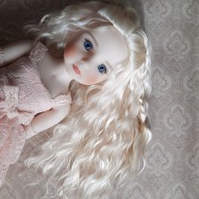 Парик из козочки для Ruby Red Парик из козочки для Ruby Red