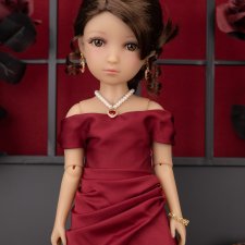 Амора Руби Ред, Amora Ruby Red