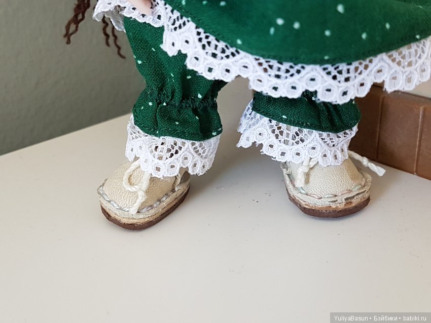 Сшила платье, панталоны и ботиночки на баболишу свою (фото 4)