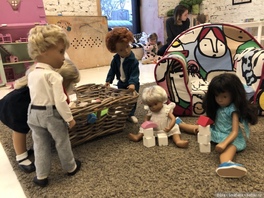 Любовь к Сашам как любовь к искусству, Sasha doll