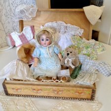 Коробки с сокровищами. Антикварная кукла с приданым. Кестнер 155