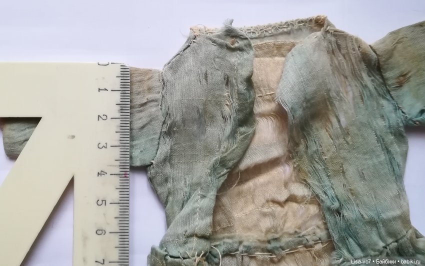 Что можно сделать, если антикварное кукольное платье восстановлению не подлежит (фото 4)