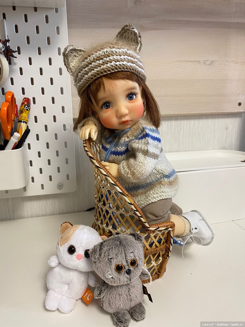 Три пушистых маленьких котенка (фото 3)