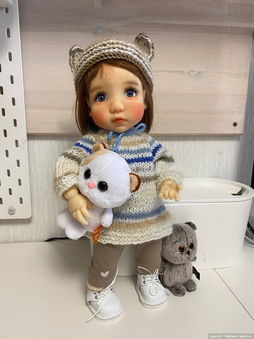 Три пушистых маленьких котенка (фото 7)