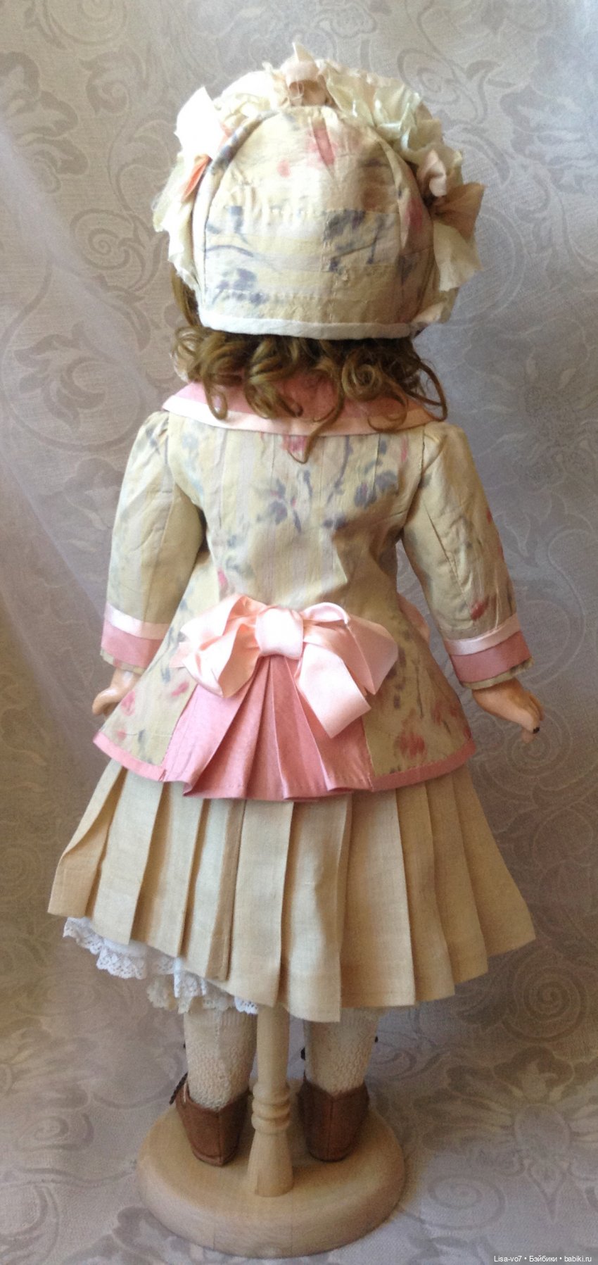 Костюм для антикварной куклы из "ужасной" антикварной ткани (фото 2)