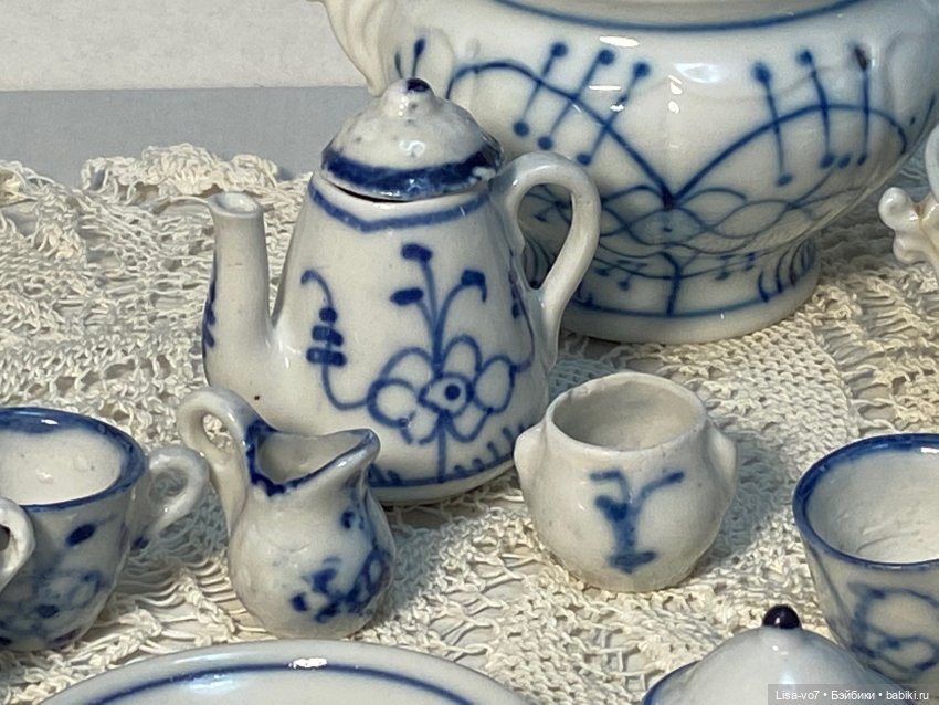 Антикварная кукольная посуда с "синим луком" (фото 7)