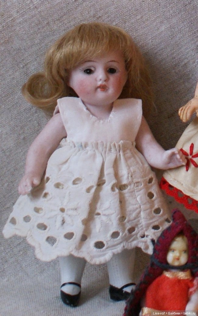 Моя первая кукольная коробочка для антикварочки (фото 5)