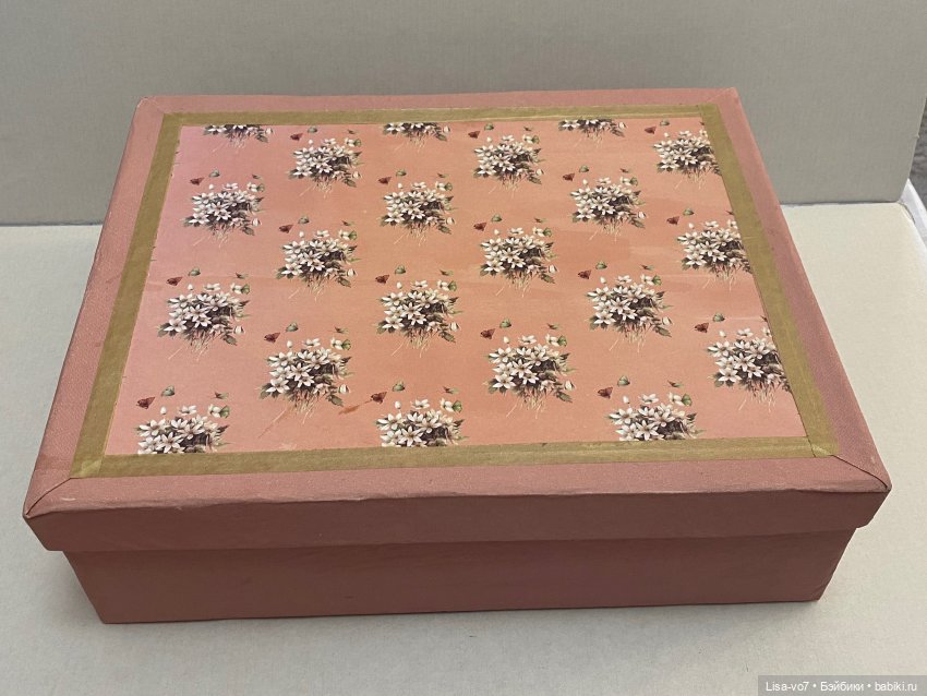 Девочка с лошадкой. Коробочка для антикварной куклы