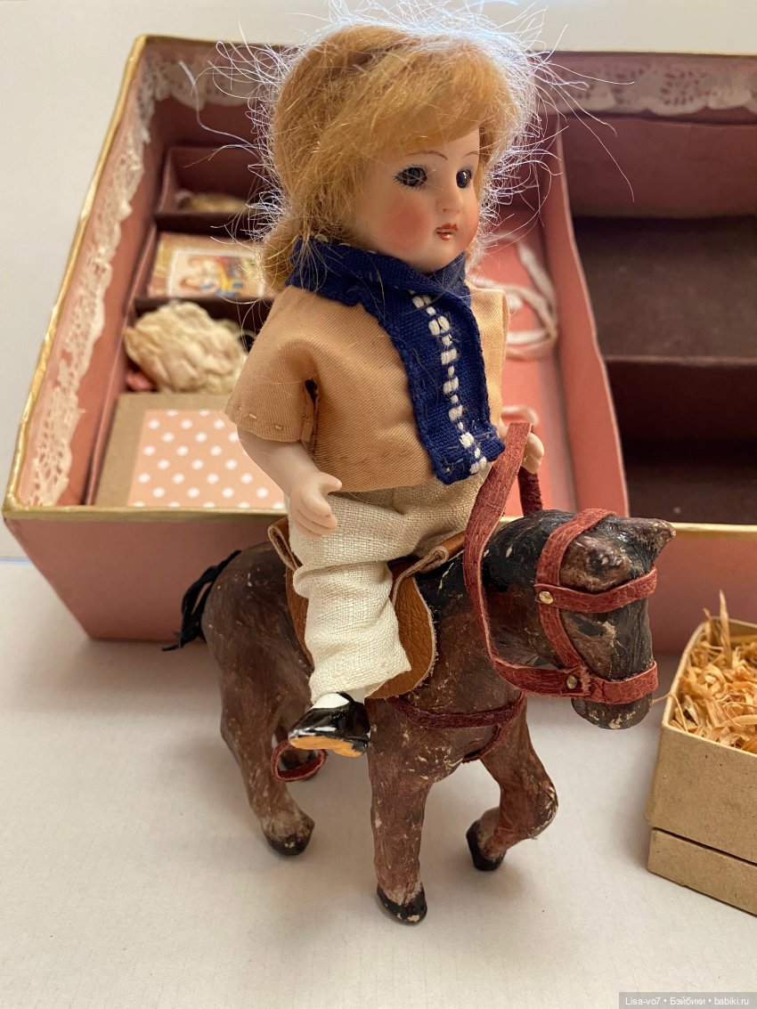 Девочка с лошадкой. Коробочка для антикварной куклы (фото 5)