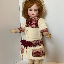 Платье для антикварной куклы по антикварному примеру