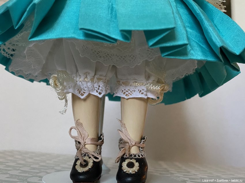 Бантик. Платье для антикварной куклы по образцу (фото 6)