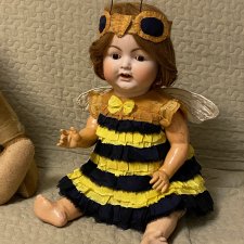 Карнавальный костюм Пчелка для антикварной куклы