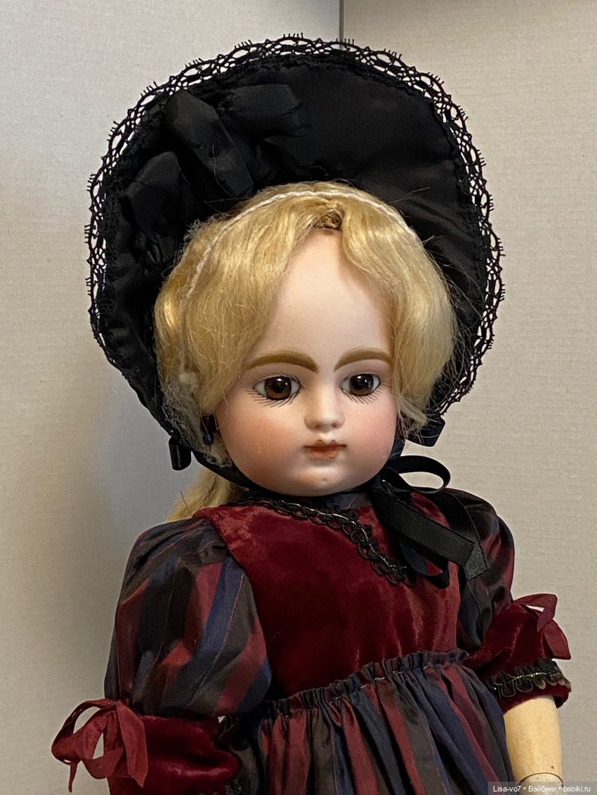 Черная шляпка — Редкие антикварные куклы и реплики: воск (фото 9)