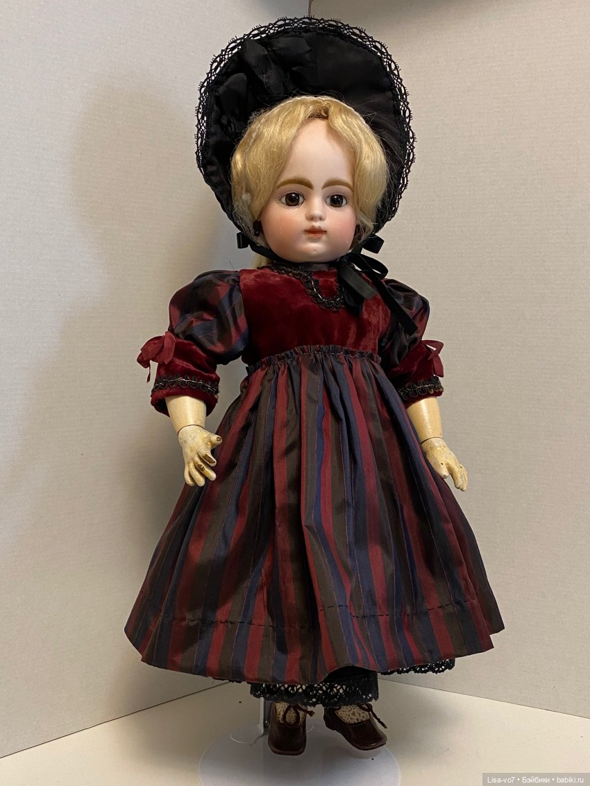 Черная шляпка — Редкие антикварные куклы и реплики: воск (фото 7)