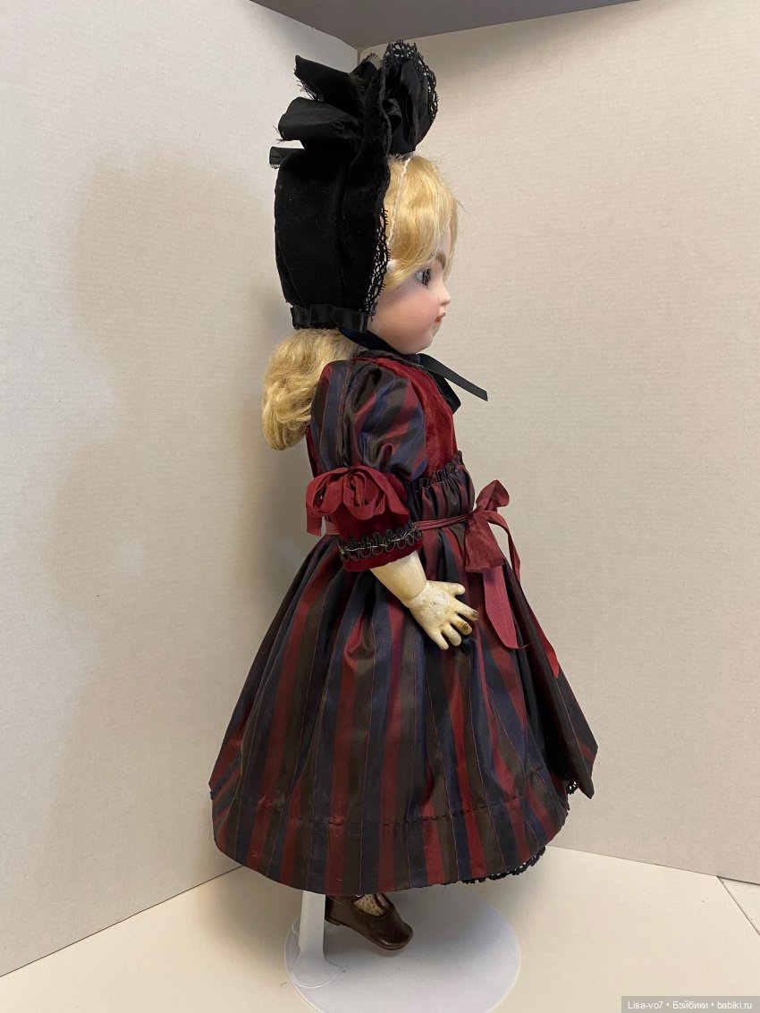 Черная шляпка — Редкие антикварные куклы и реплики: воск (фото 2)