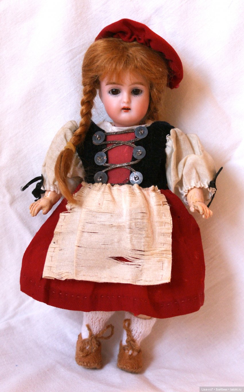 Национальный костюм для антикварной куклы. Реставрация