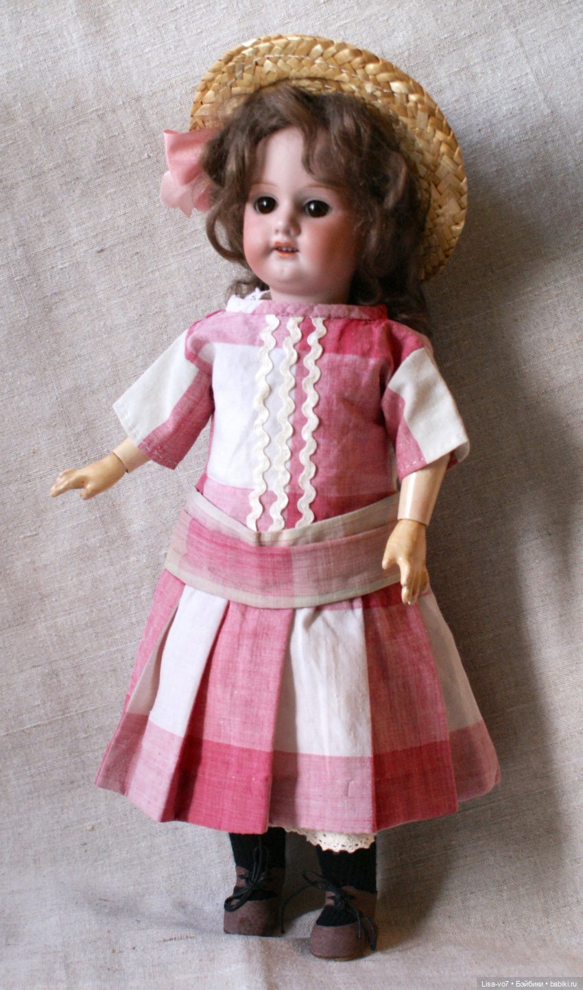 Крупная клетка для маленьких антикварных кукол (фото 5)