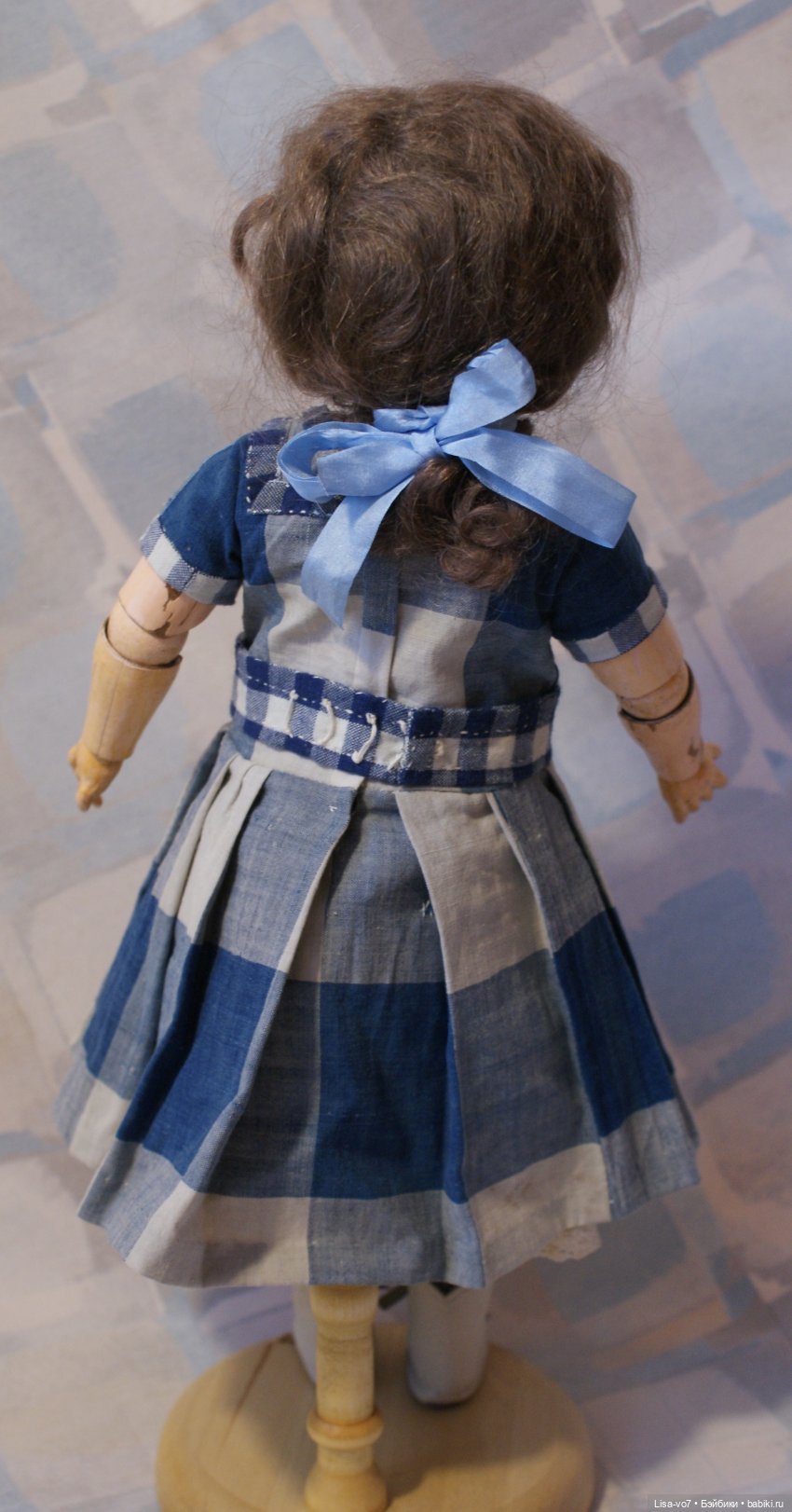 Крупная клетка для маленьких антикварных кукол (фото 4)